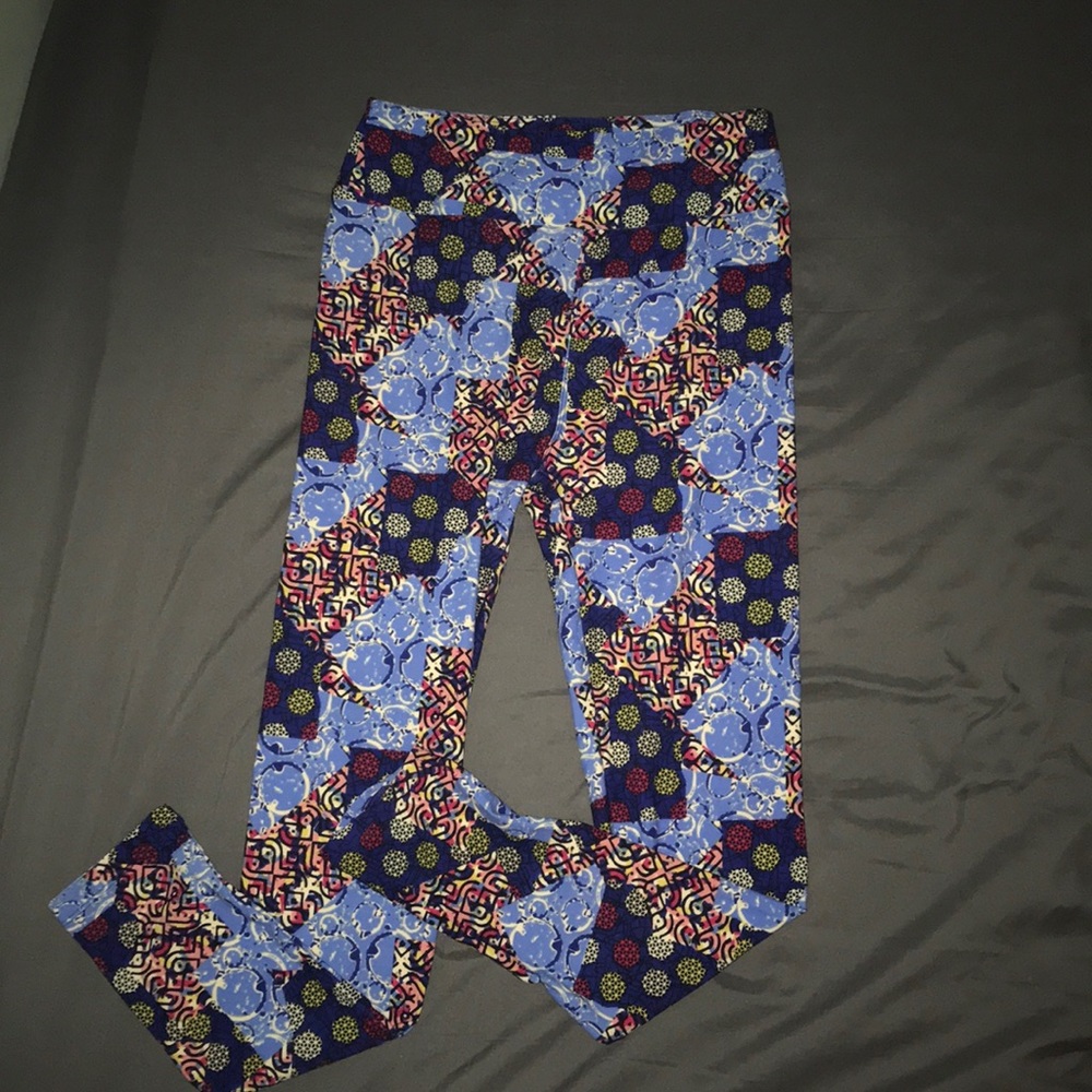 Multicolor patterned leggings